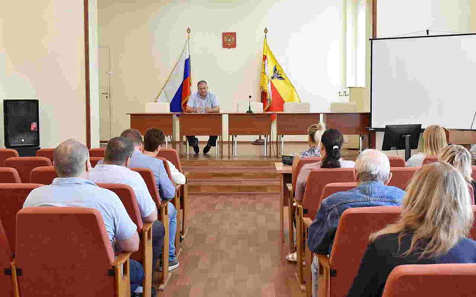В управе Ленинского района прошло совещание с управляющими компаниями