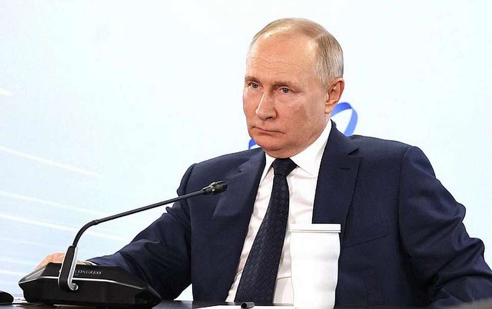 Путин объявил благодарность пятерым воронежцам