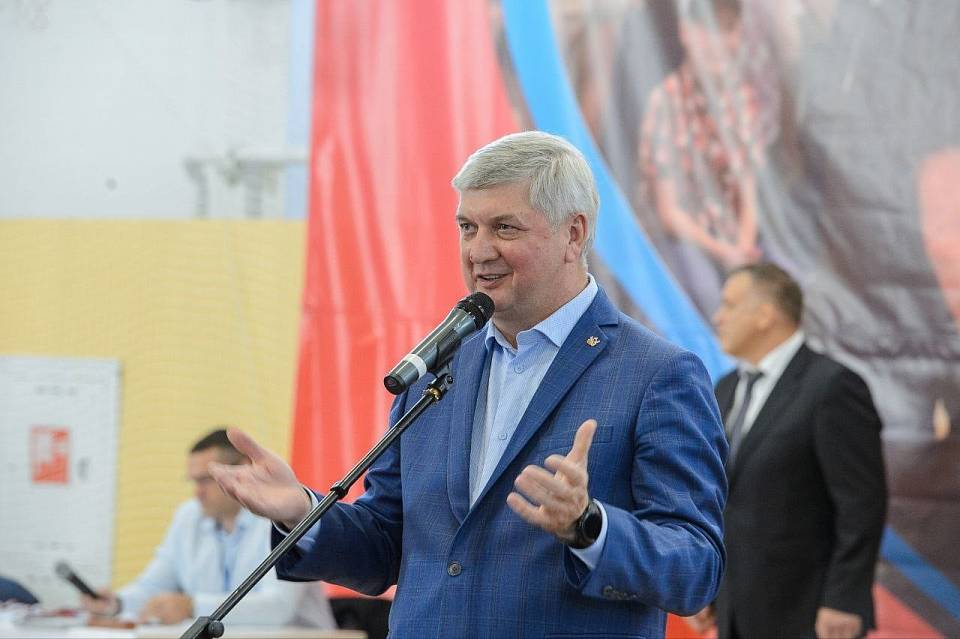 Губернатор Гусев проведет двухнедельный отпуск в Воронеже