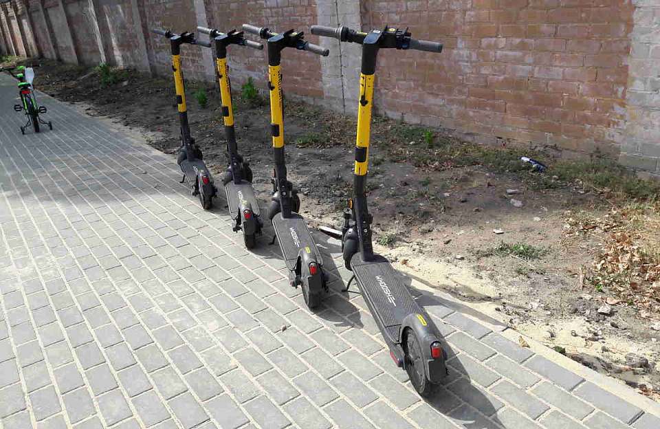 Для аренды электросамокатов в Воронеже потребуется верификация через «Госуслуги»