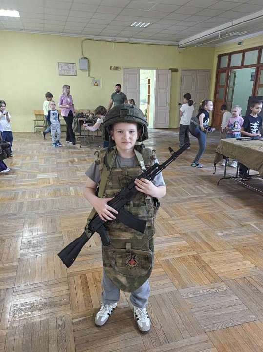 От «Ромашки» к «Русскому воину»: как в Ленинском районе воспитывают будущих патриотов