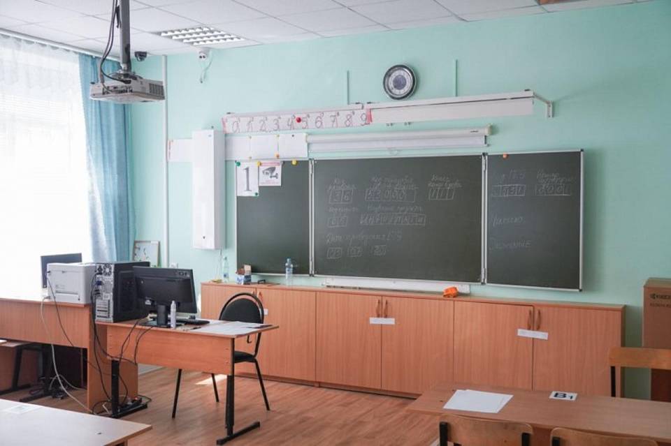 Как родители воронежских старшеклассников ЕГЭ по русскому языку сдавали