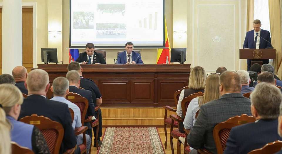 В мэрии обсуждали развитие массового спорта и благоустройство Воронежа