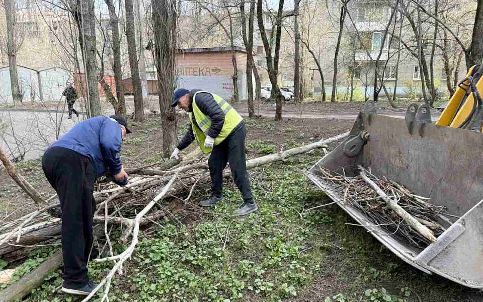 Мусор сдается без боя: как прошел насыщенный санитарный день в Железнодорожном районе