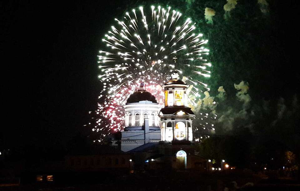 Стал известен подрядчик для проведения салюта в Воронеже в День Победы