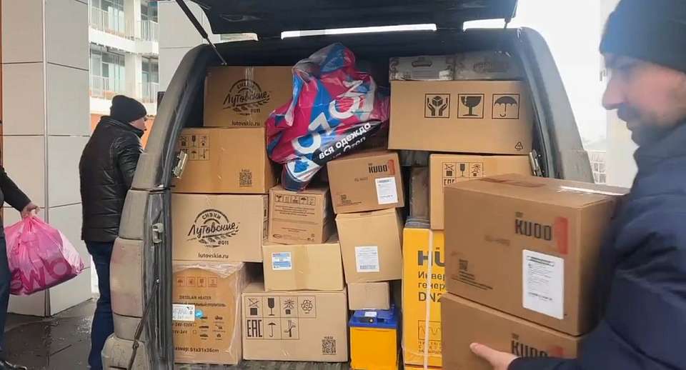 В зону СВО из Воронежа были переданы автомобили и другие необходимые грузы