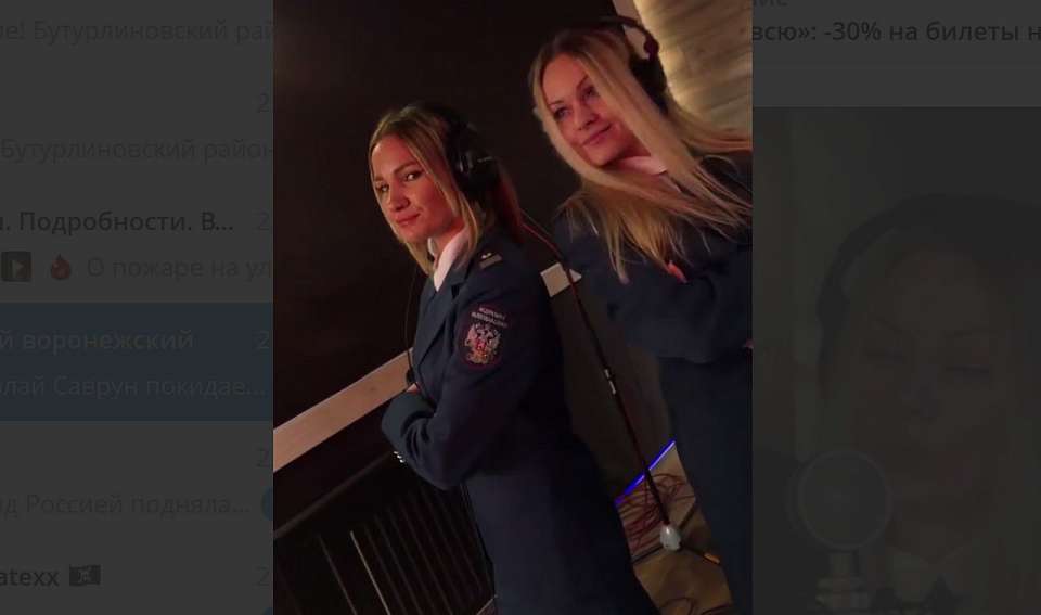 Об обязательной уплате налогов песней напомнили воронежцам сотрудницы ФНС