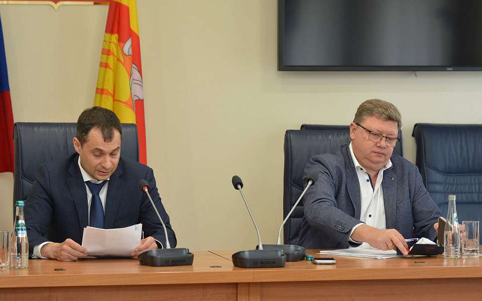 Вопросы замены лифтов в многоквартирных домах обсудили в гордуме Воронежа