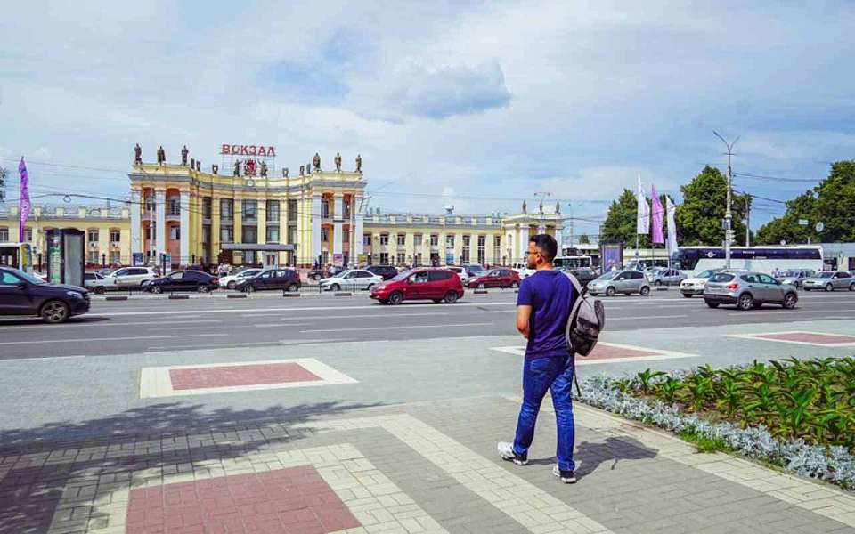 Более 560 иностранцев получили разрешение на работу в Воронежской области