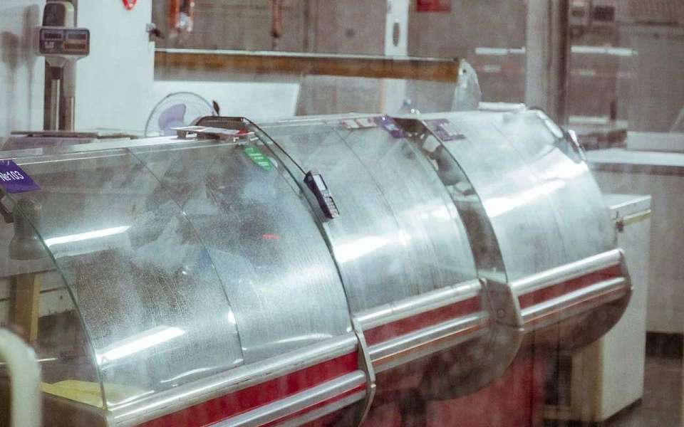 Более 9 тонн овощей и фруктов и 2,2 тыс. тонн опасного мяса изъяли в Воронежской области