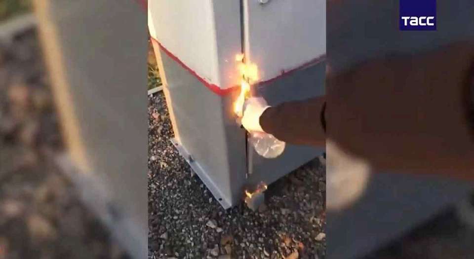 Кадры совершения диверсии тремя россиянами на путях в Воронеже показала ФСБ