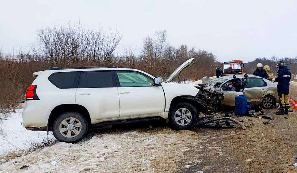 Во «встречном» ДТП на трассе Воронеж – Луганск погибли два человека