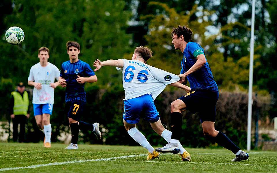 Молодежка воронежского «Факела» завершила южный сбор