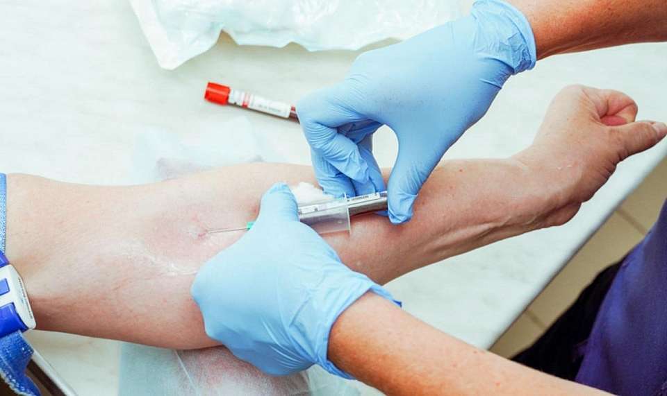 Для пострадавшего от взрыва газа воронежца начали сбор крови