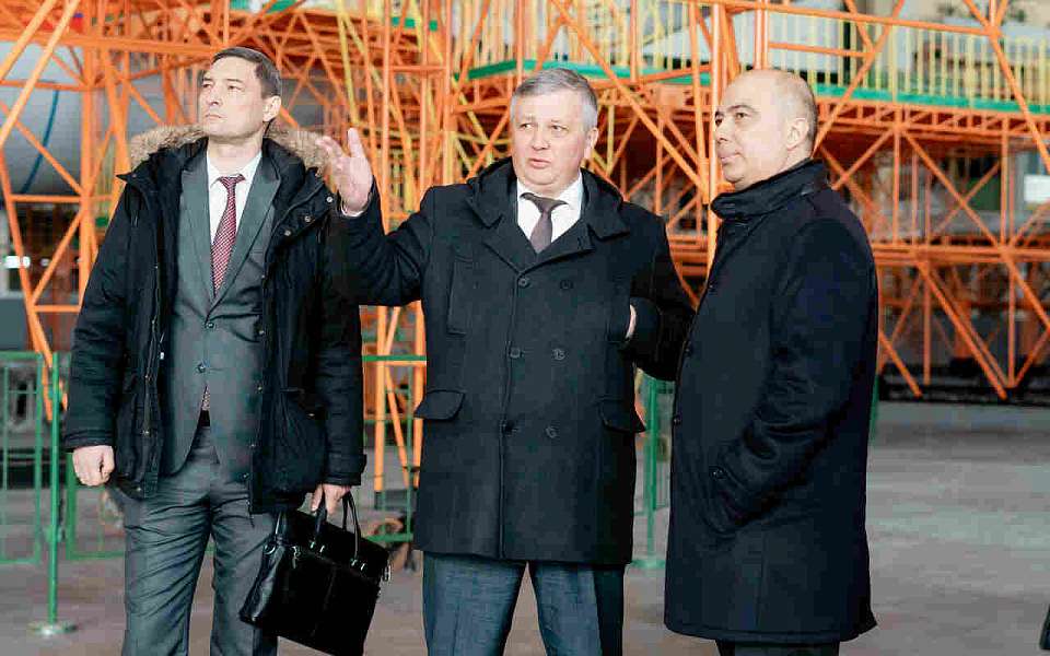 Помощь в строительстве самолетов пообещал авиазаводу новый прокурор Воронежской области