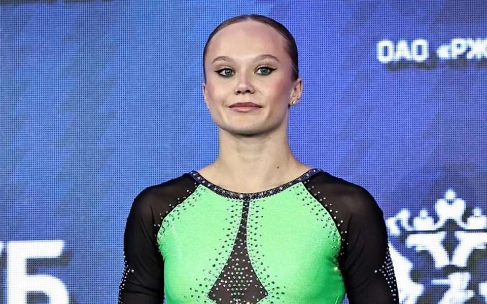 Воронежская гимнастка Ангелина Мельникова победно завершила чемпионат страны