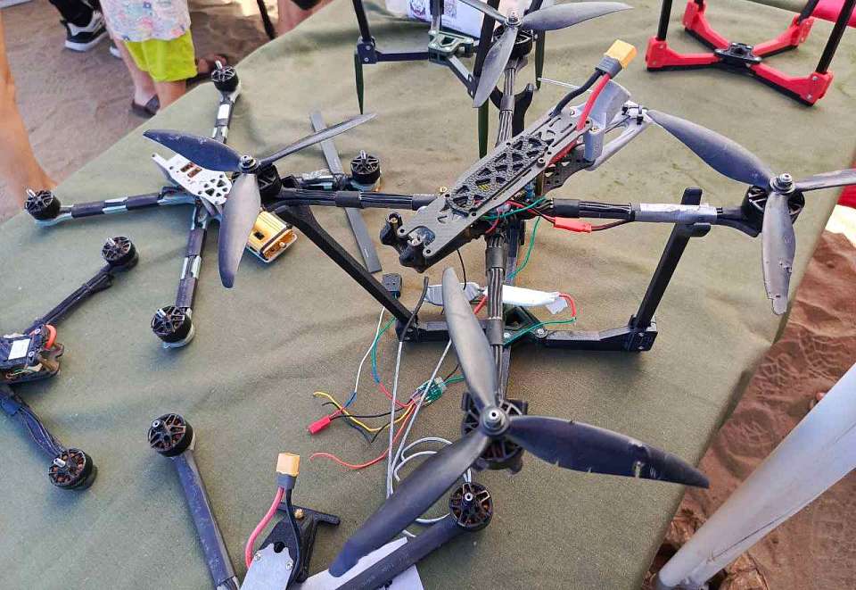 Учиться собирать дроны на уроках по основам защиты Родины будут воронежские школьники