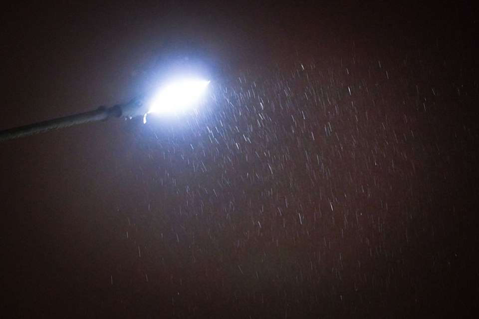 Зима близко: в воронежской Россоши выпал первый снег