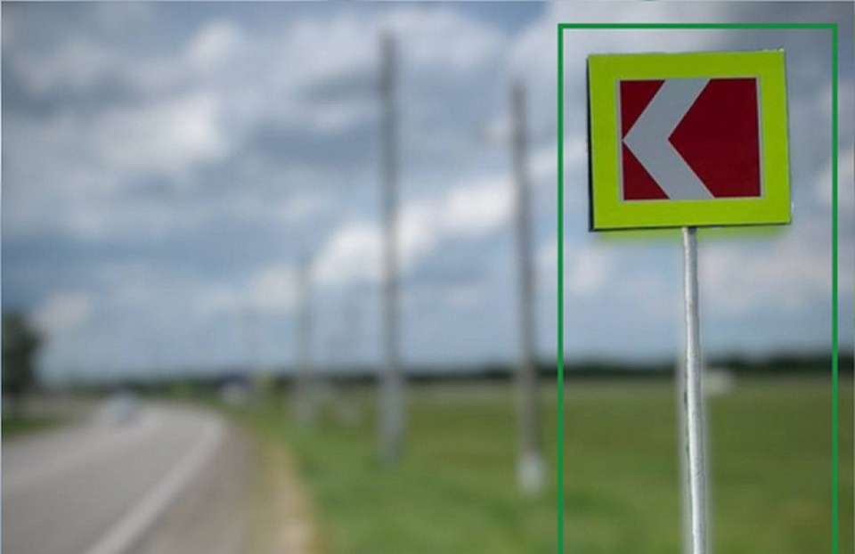 На 7 аварийных участках дорог Воронежской области установят светодиодные знаки