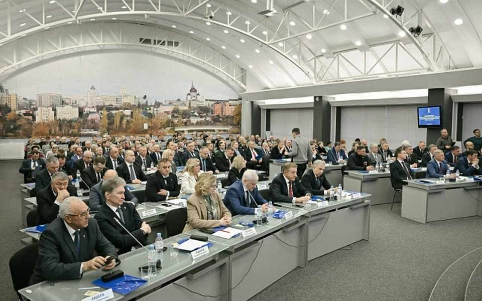 Руководитель управы Центрального района Игорь Галкин принял участие в 43-й конференции регионального отделения «ЕДИНОЙ РОССИИ»