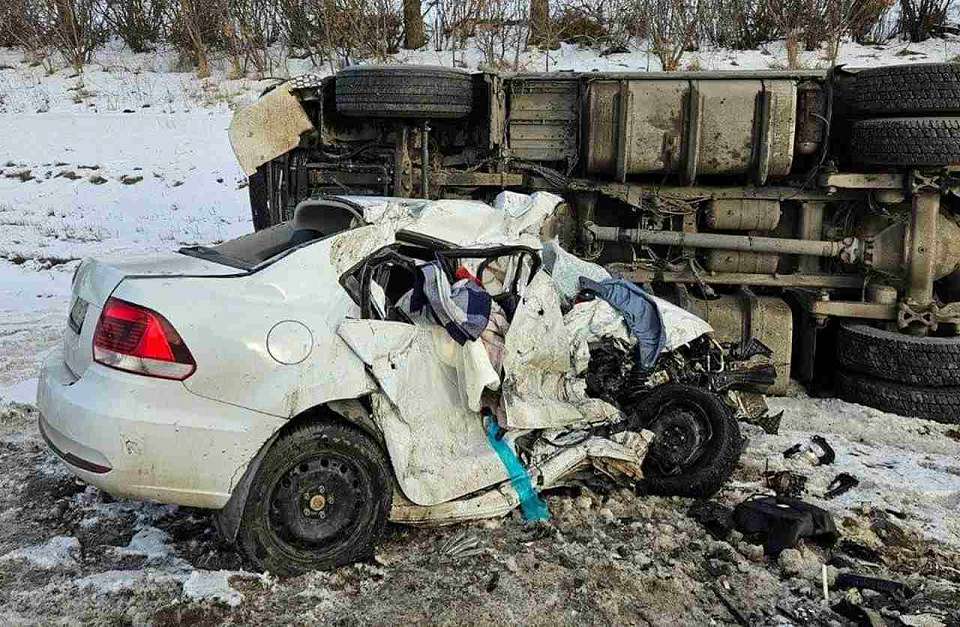 Во «встречном» ДТП на трассе М-4 «Дон» под Воронежем погибли два человека