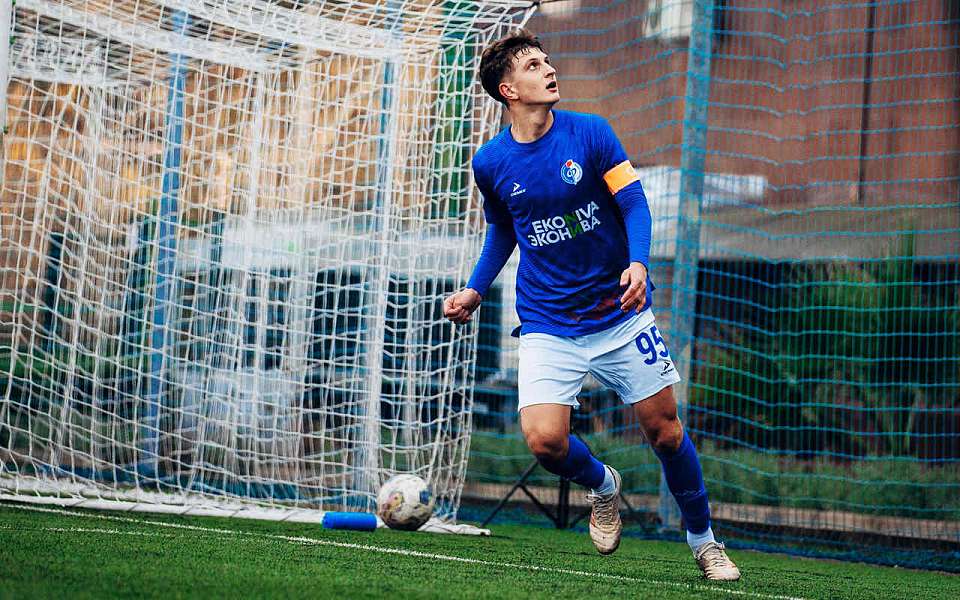 Капитан молодежки воронежского «Факела» приступил к работе с основной командой