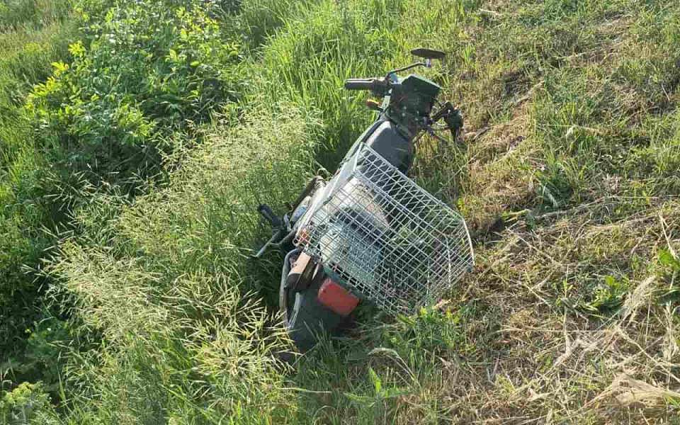 Водитель мопеда погиб после ДТП с иномаркой под Воронежем