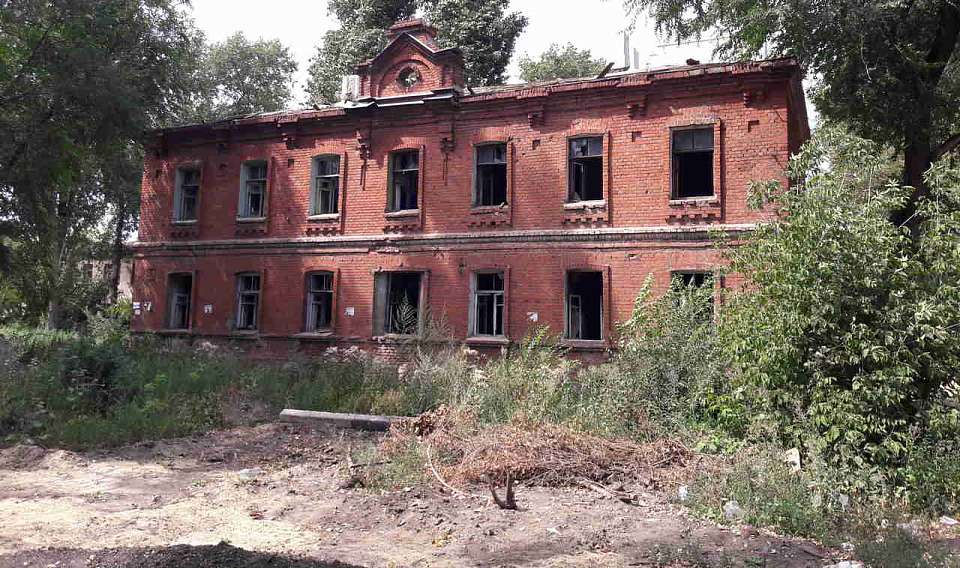 Из аварийных домов в новое жильё переехали 165 жителей Воронежской области