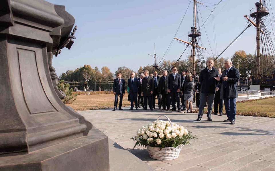 Развитие партнерских отношений обсудили посол Беларуси и воронежский губернатор