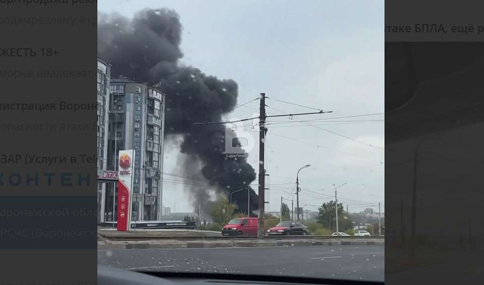 Воронежцев встревожил густой чёрный дым при въезде на Северный мост