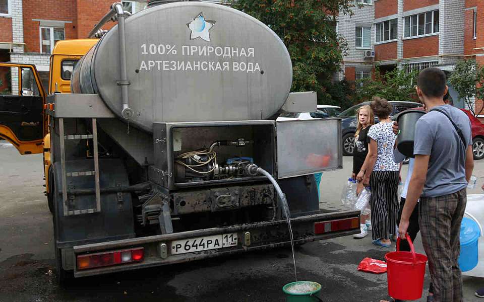 Еще три точки подвоза питьевой воды назвали воронежцам