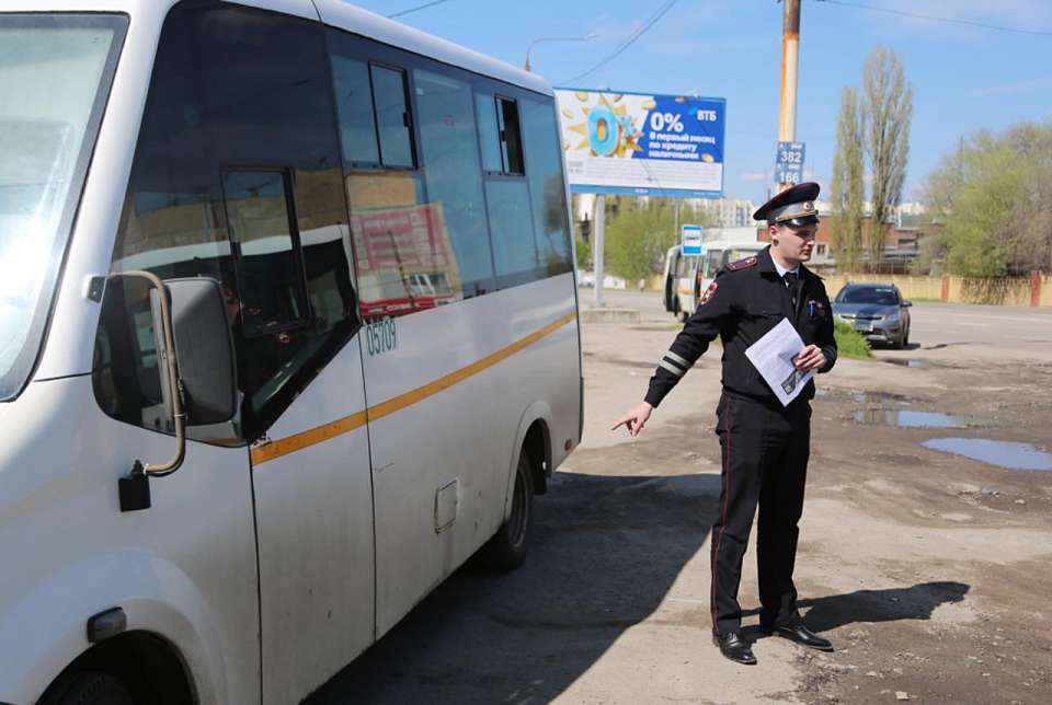 Рейд по профилактике нарушений в общественном транспорте провели в Воронеже