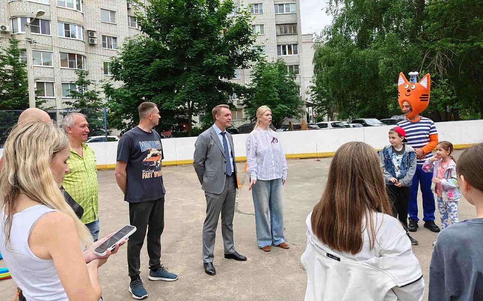 Праздник двора помогла устроить воронежцам депутат гордумы Ольга Струкова