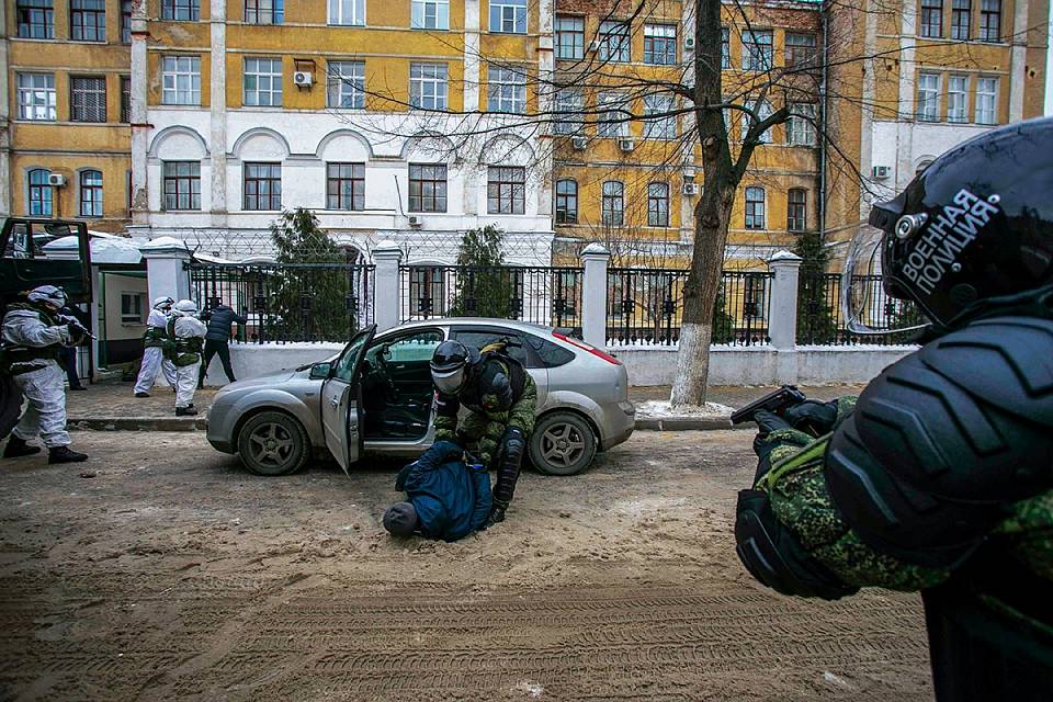 Воронежцев предупредили о военных учениях со стрельбой в центре города 