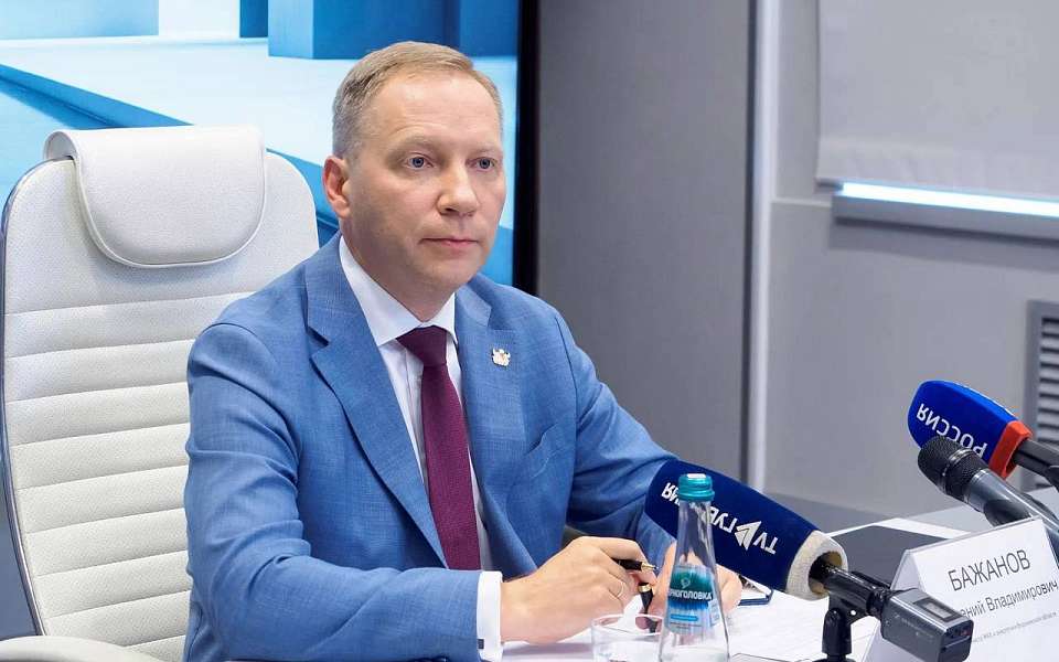 О ситуации в сфере ЖКХ рассказал воронежский министр Евгений Бажанов