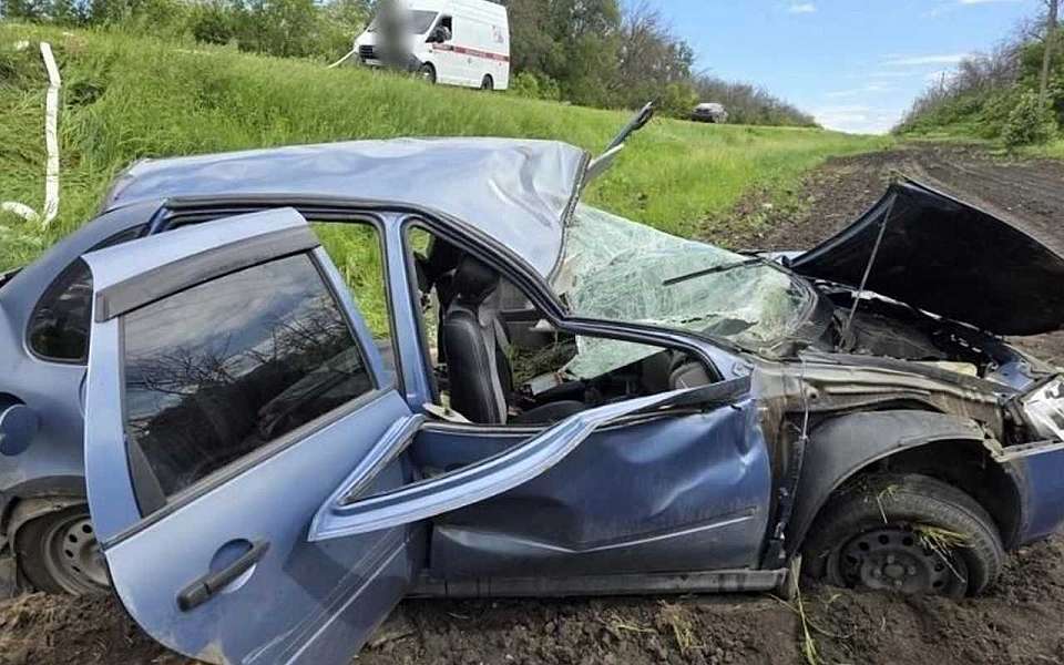 Водитель без прав устроил ДТП с двумя погибшими под Воронежем