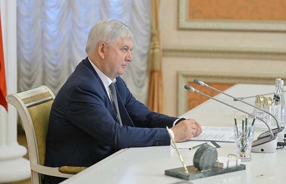 Губернатор поручил снизить административные барьеры для воронежского бизнеса