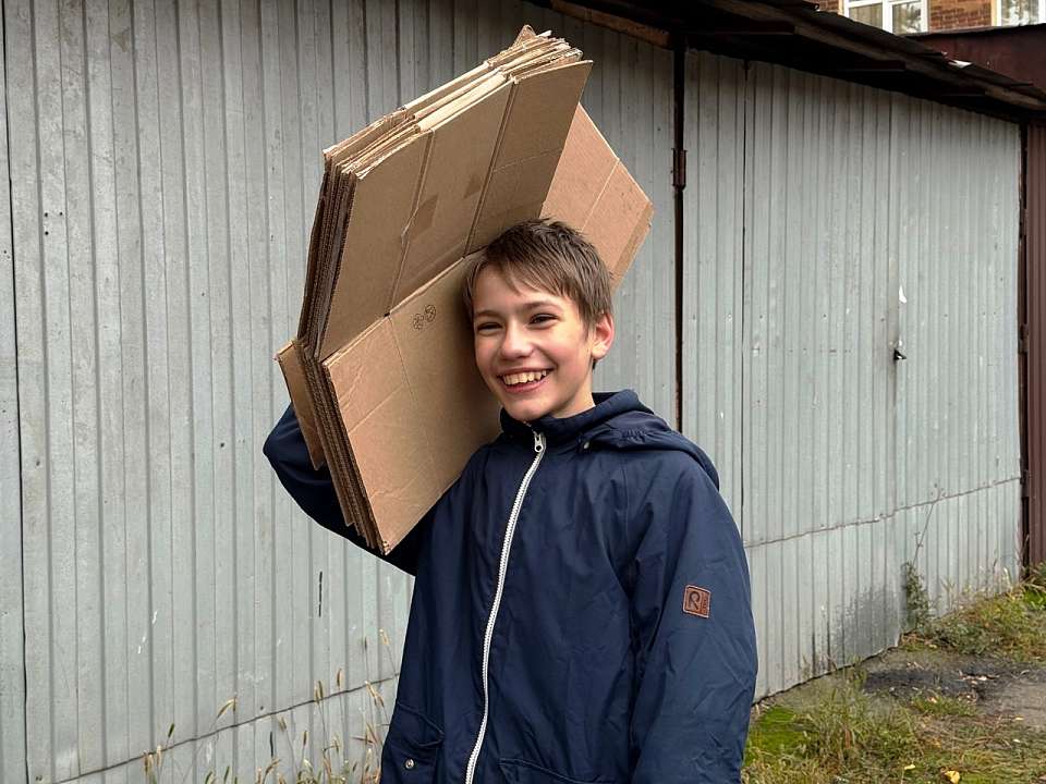 В Ленинском районе высадился экологический десант: школьники спасают деревья от вырубки