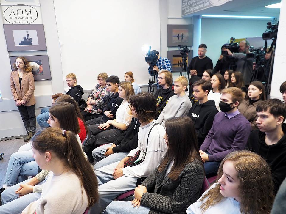 Воронежским студентам прочитали лекцию о вреде ненависти и экстремизма
