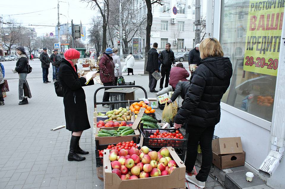 В Ленинском районе рассмотрели итоги работы по ликвидации несанкционированной торговли