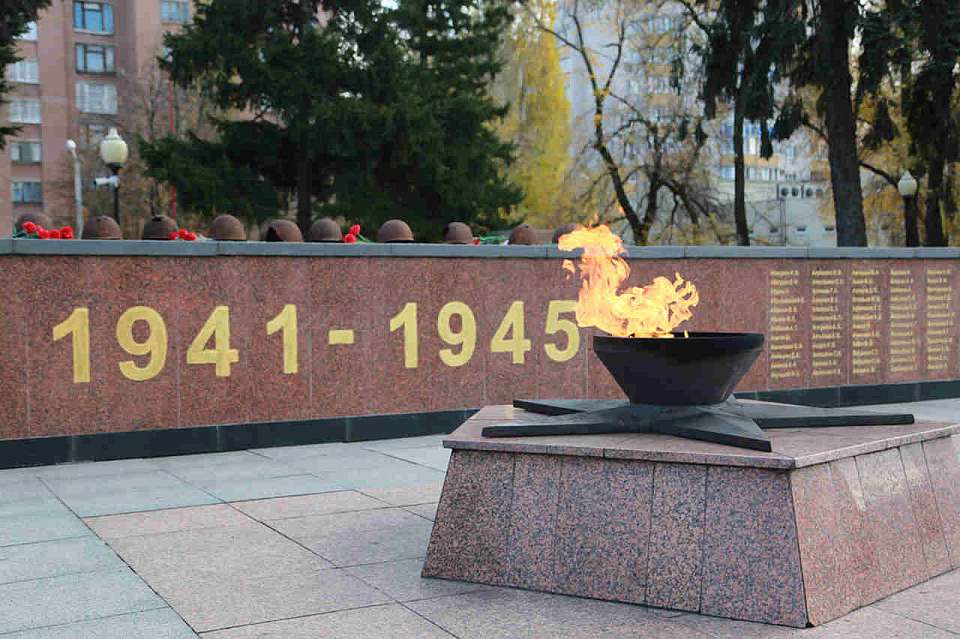 На воинском мемориале «Памятник Славы» в Воронеже перезахоронили останки трех советских солдат 