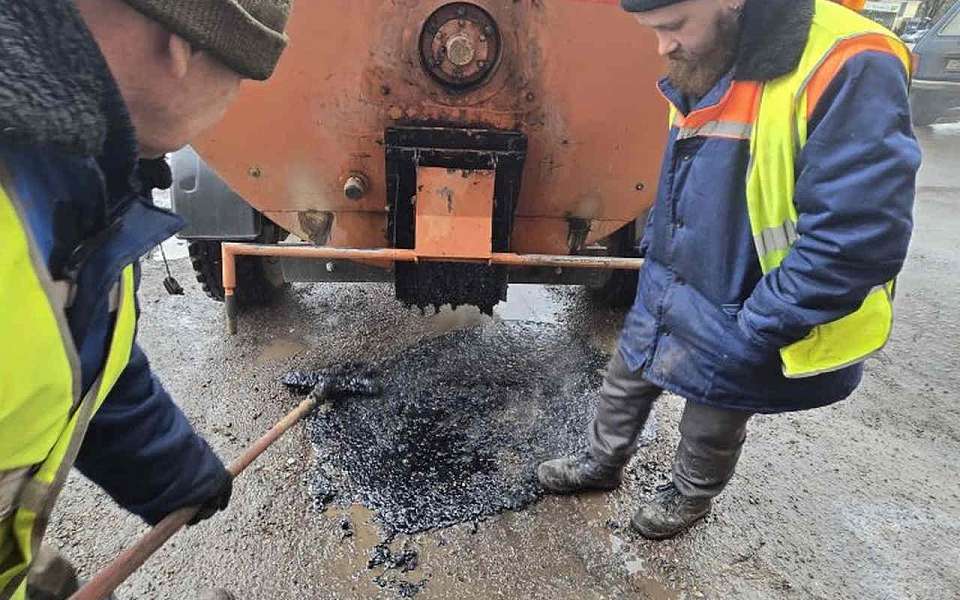 Ремонт дорог в Ленинском районе продолжается  