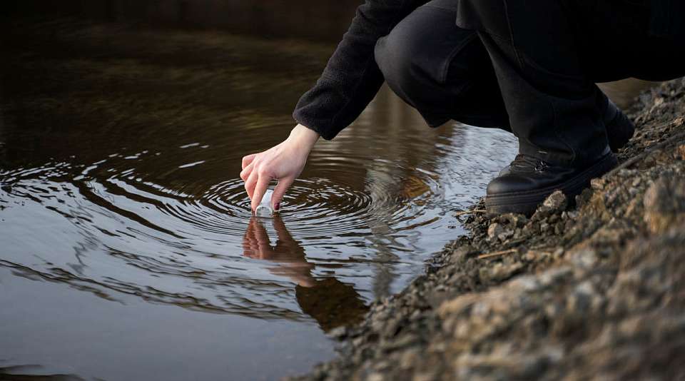Разлив солярки по Дону обнаружили воронежцы