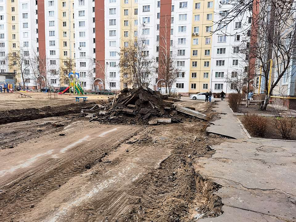 В Воронеже началось благоустройство дворов по программе нацпроекта (СПИСОК)