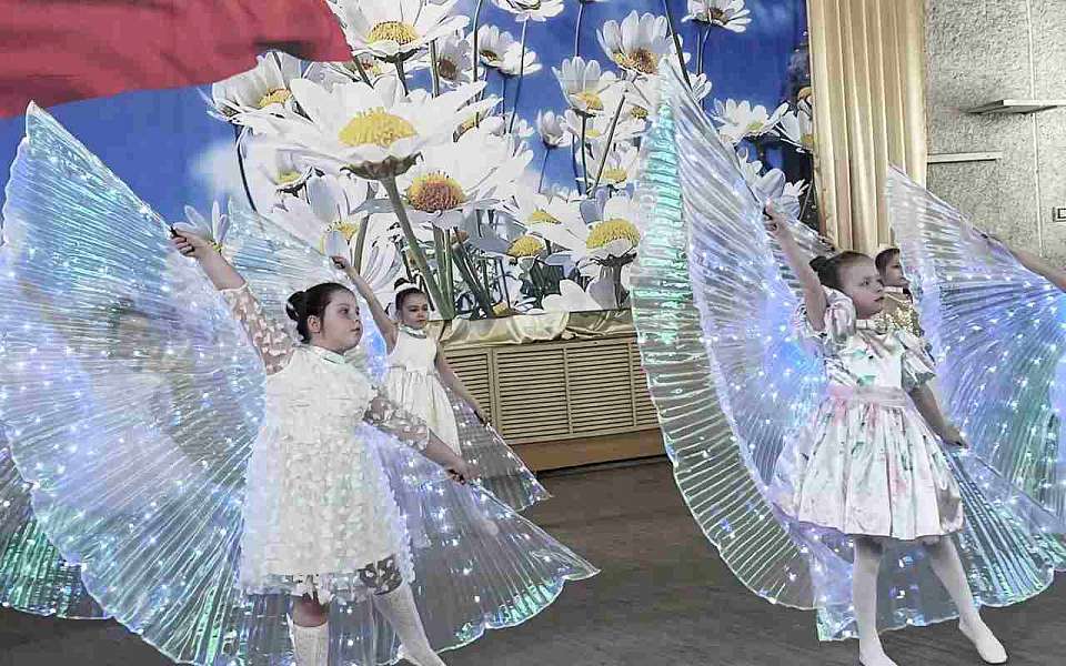 Воспитанники детских садов выступили с творческими номерами на районном конкурсе