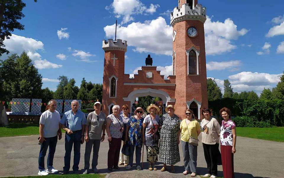 Ветераны Коминтерновского района окунулись в мир истории