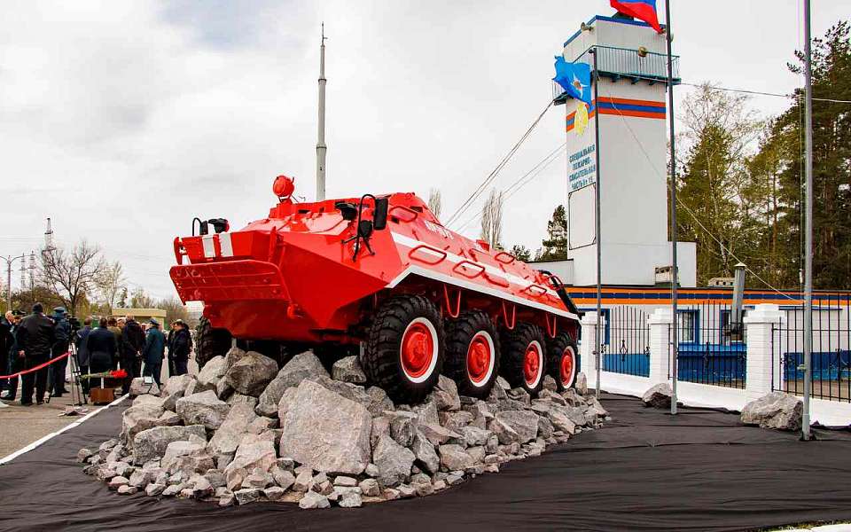 Памятник чернобыльским пожарным-ликвидаторам открыли в Нововоронеже