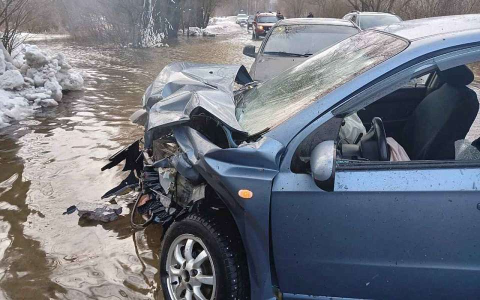 Пьяный автомобилист устроил массовое ДТП с 3 пострадавшими под Воронежем