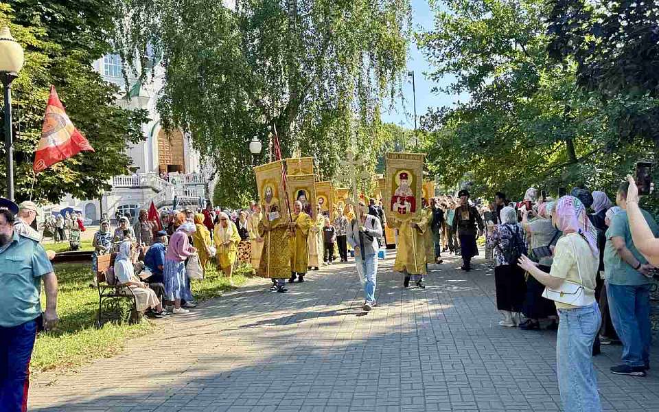 Крестный ход стартовал в Воронеже