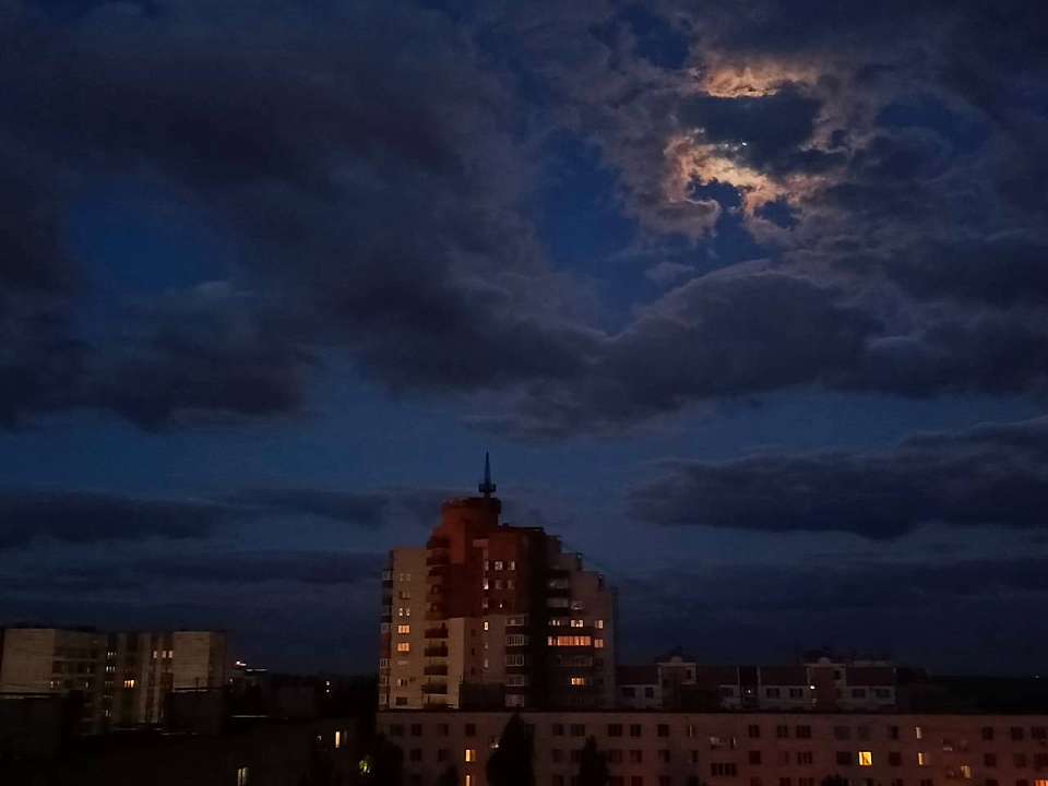 Вновь неспокойная ночь: в Воронежской области объявлена опасность атаки БПЛА